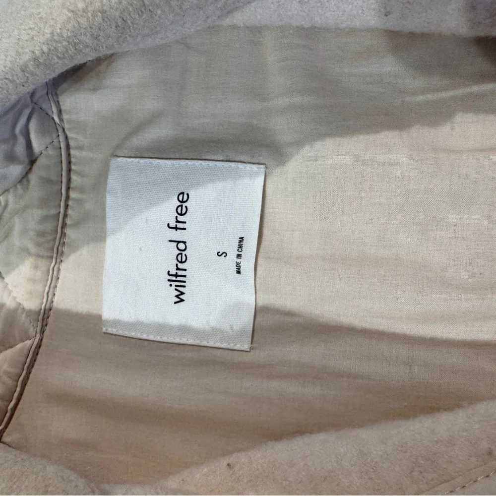 Wilfred Sandstone Button-Front Utility Shacket - Picture 2 of 4